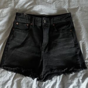 Black denim 90s boyfriend high rise shorts